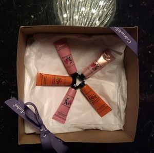 5 Crabtree & Evelyn UltraMoisturizing Hand Therapy